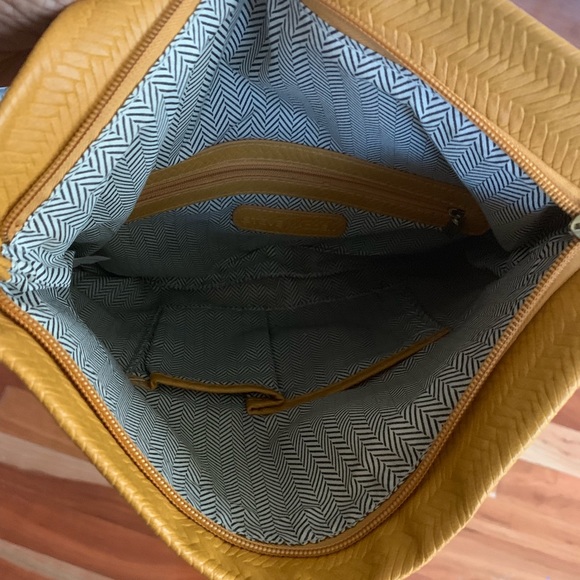 Steve Madden Clutch - Picture 5 of 5